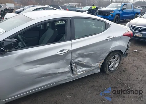 2014 Hyundai Elantra Se z USA, uszkodzony, nr VIN 5NPDH4AE8EH466295